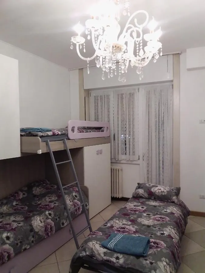 Gigli, Rooms Con Cucina In Comune E Terrazza Milán Pensión