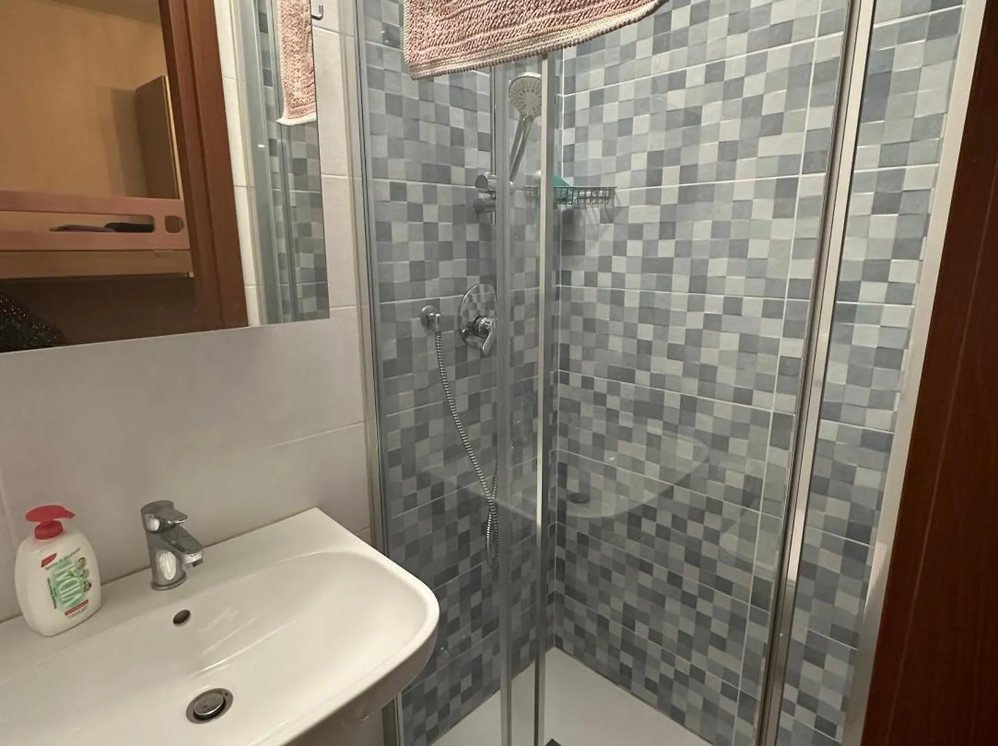 Penzion Gigli, Rooms Con Cucina In Comune E Terrazza Milán