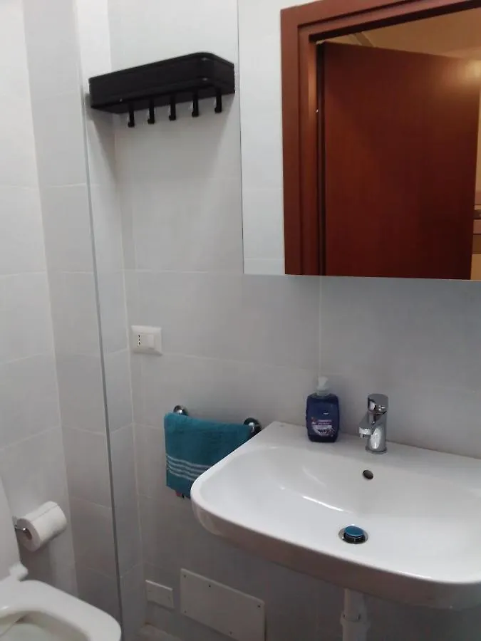 Gigli, Rooms Con Cucina In Comune E Terrazza Milan Maison d'hôtes