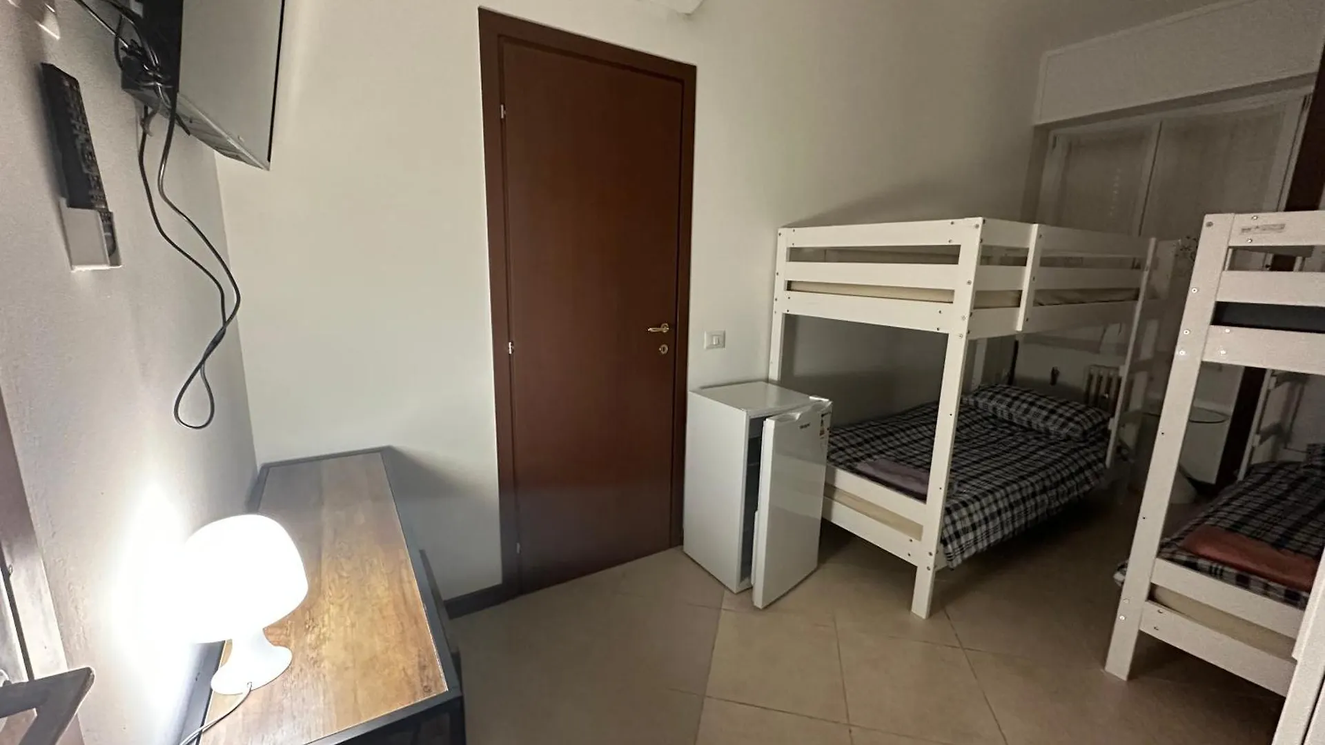 Gigli, Rooms Con Cucina In Comune E Terrazza Milan Maison d'hôtes