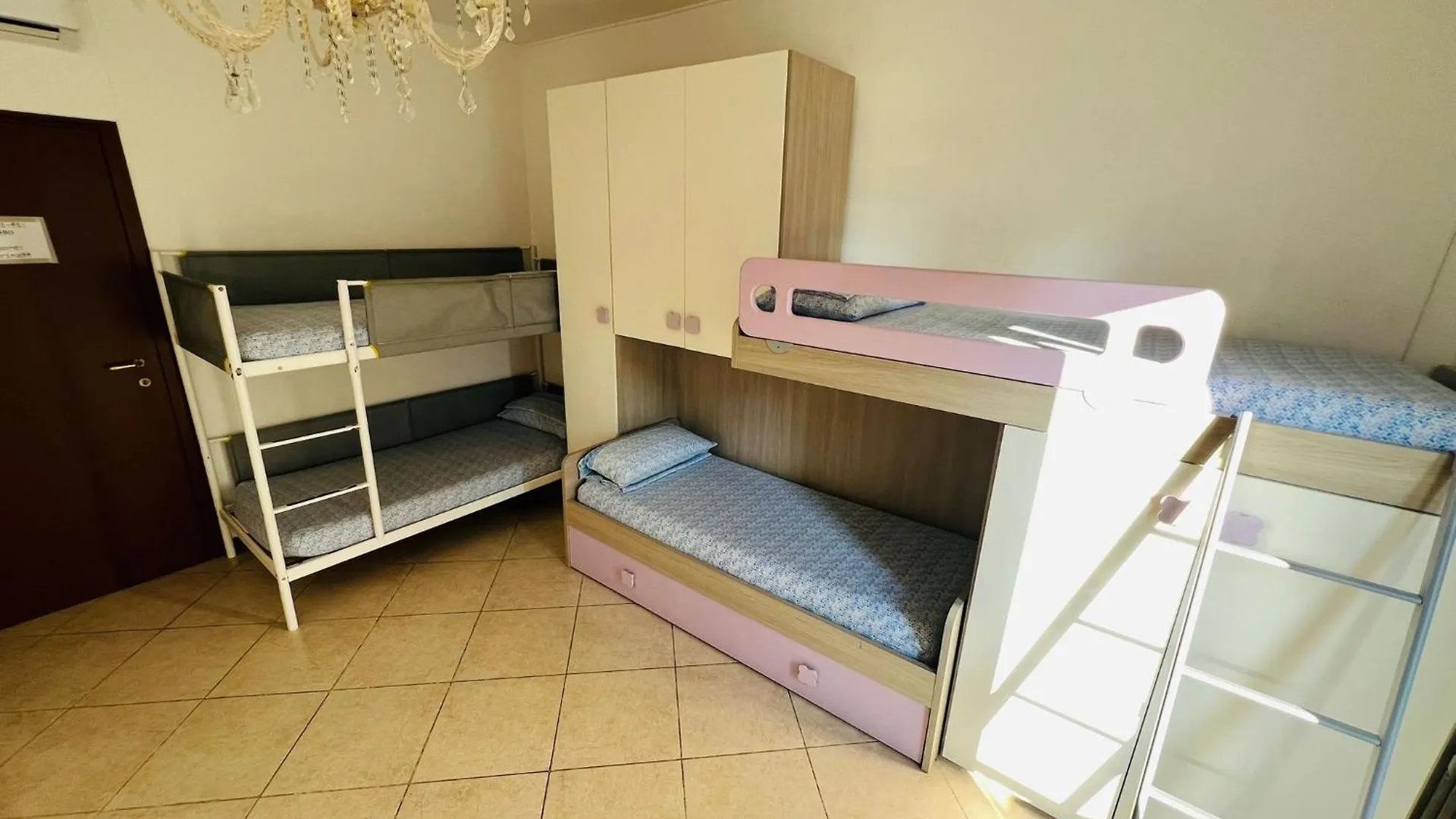 Gigli, Rooms Con Cucina In Comune E Terrazza Milan 0*,  Italie