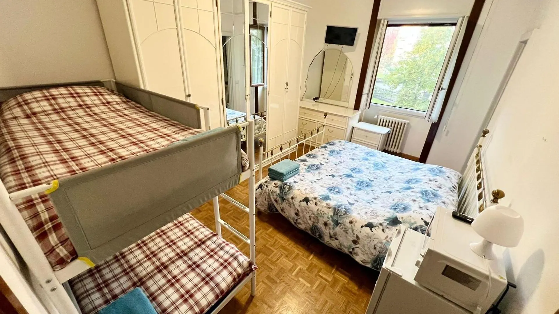 Maison d'hôtes Gigli, Rooms Con Cucina In Comune E Terrazza Milan